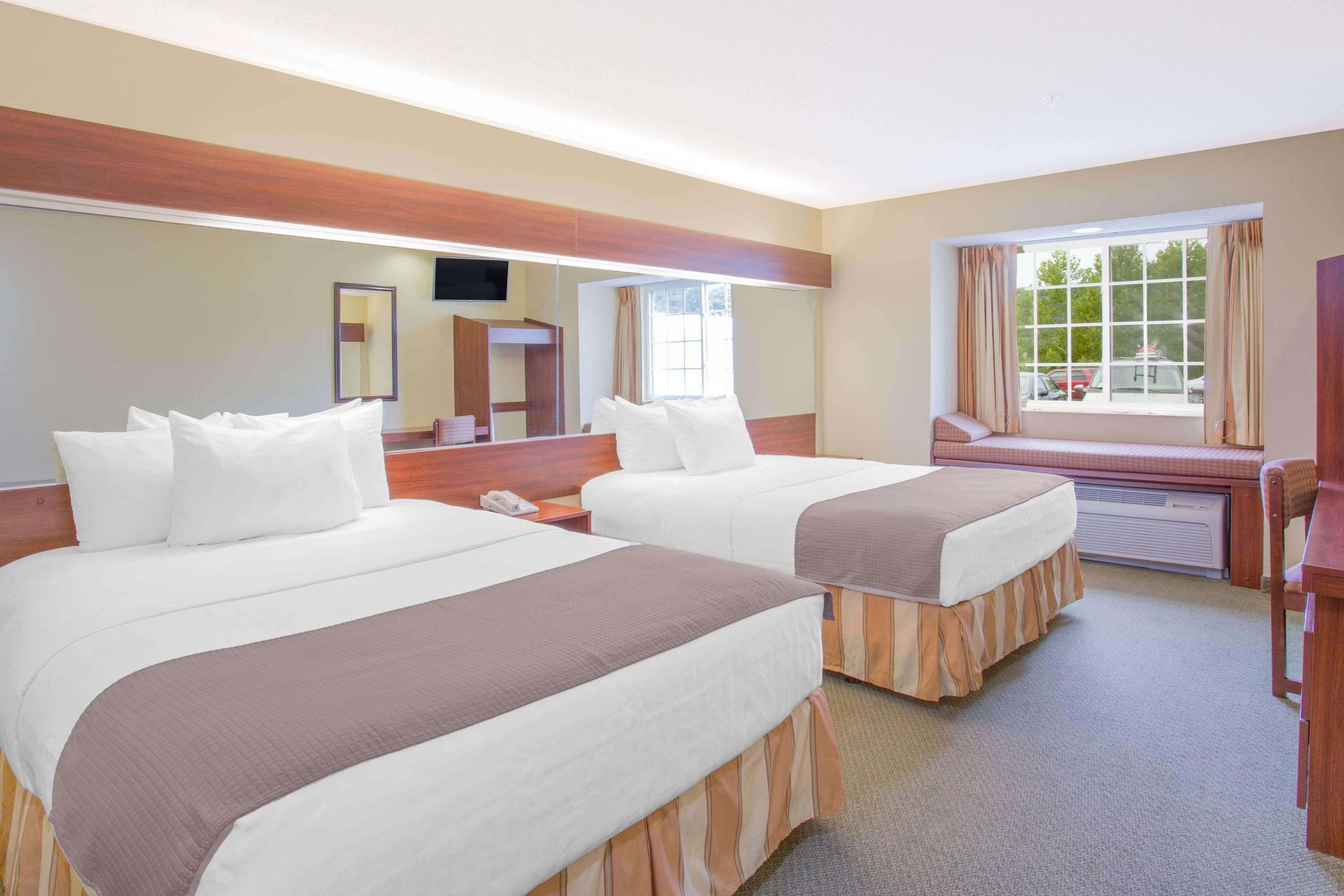 Microtel Inn And Suites Gassaway Luaran gambar