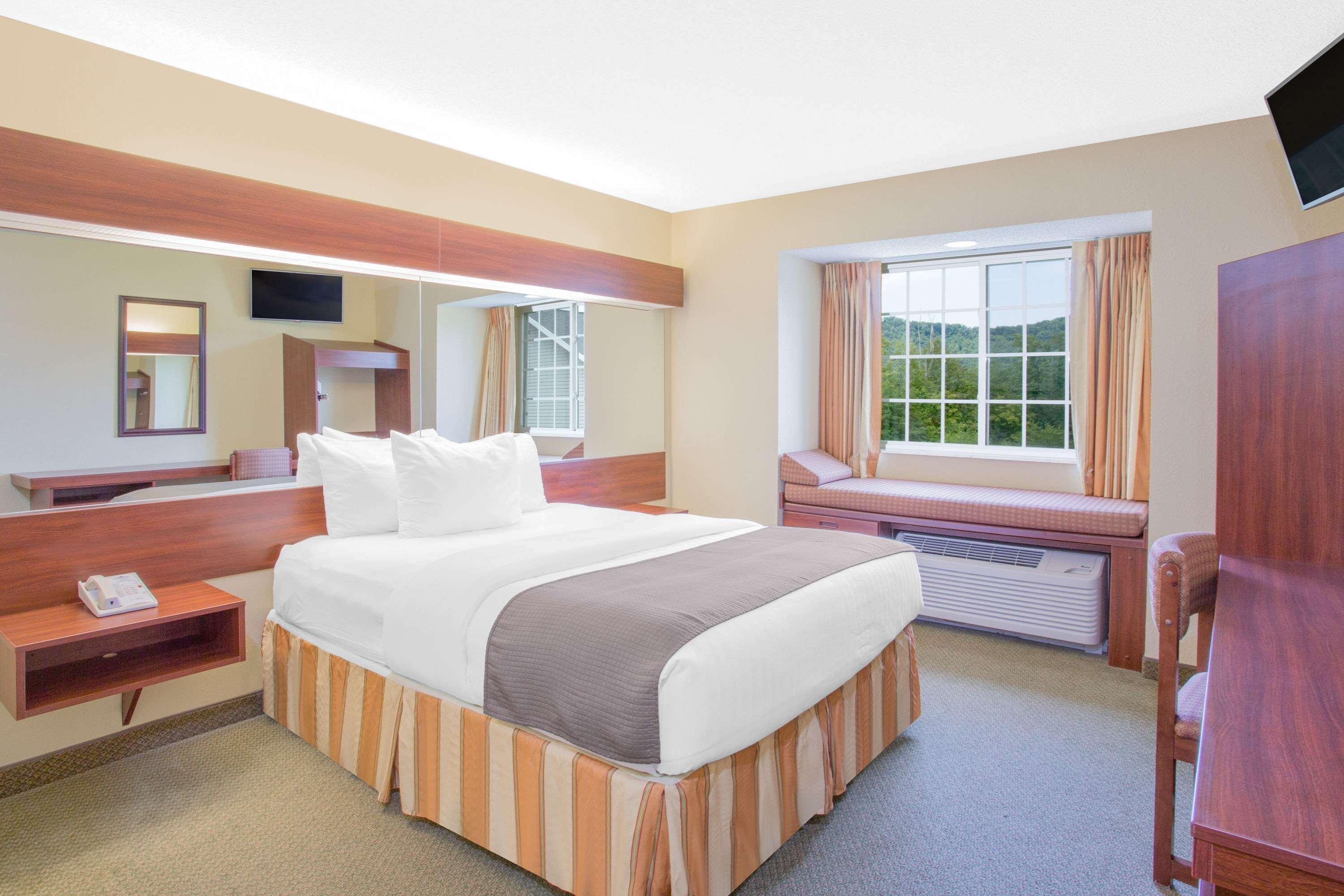 Microtel Inn And Suites Gassaway Luaran gambar