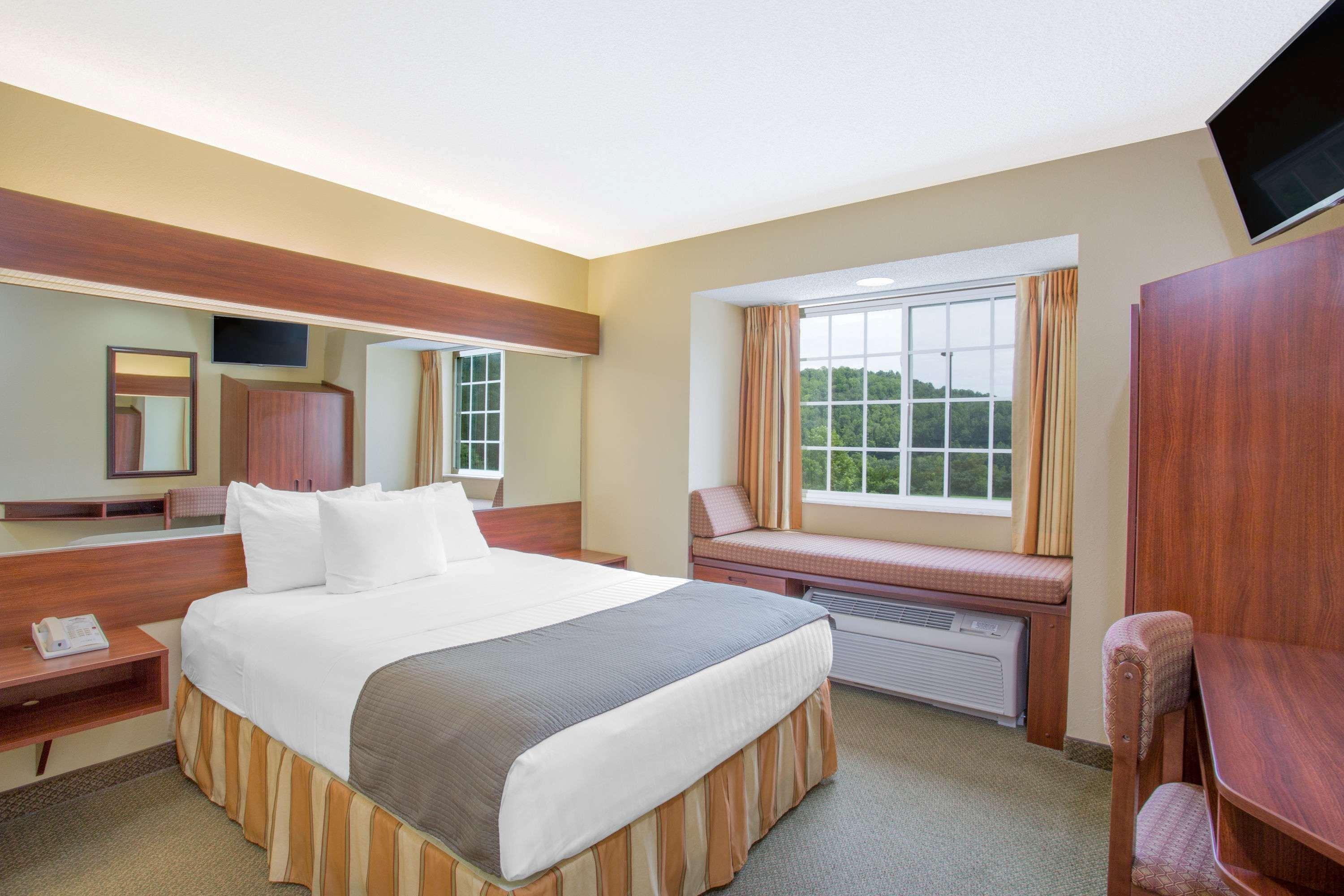 Microtel Inn And Suites Gassaway Luaran gambar