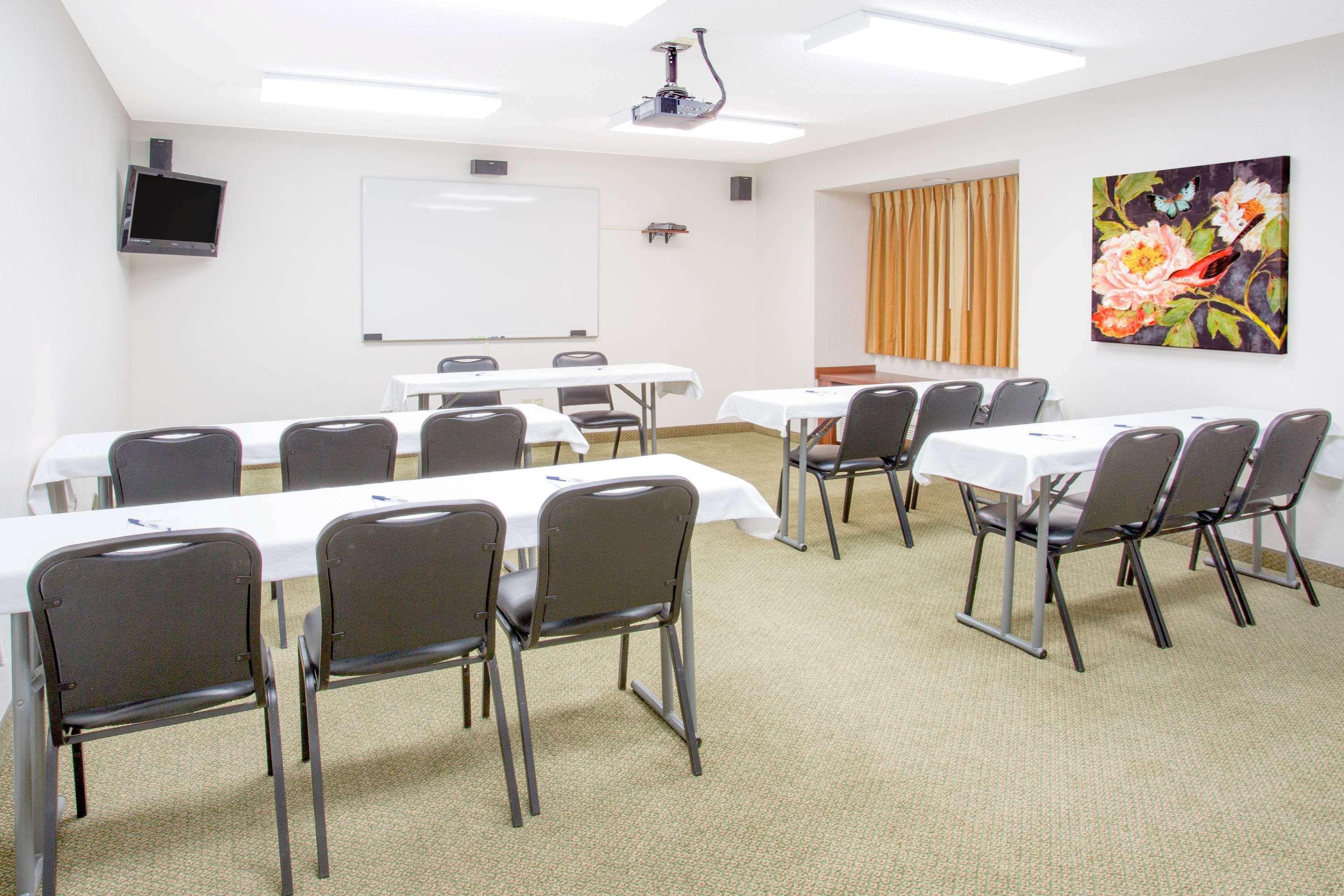 Microtel Inn And Suites Gassaway Luaran gambar