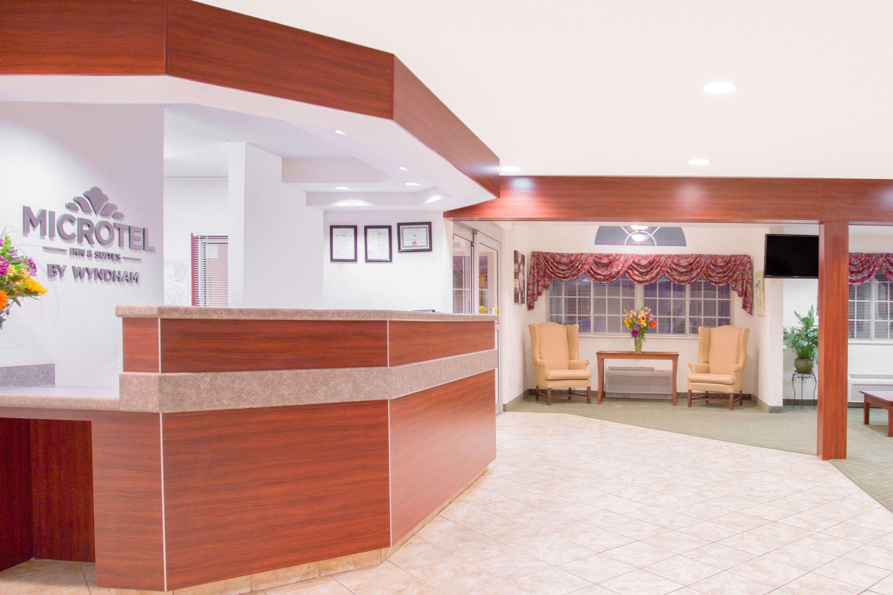 Microtel Inn And Suites Gassaway Luaran gambar